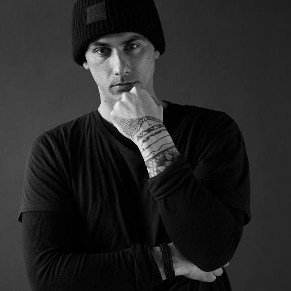 Meet your Posher, Troy - Picture 1 of 1